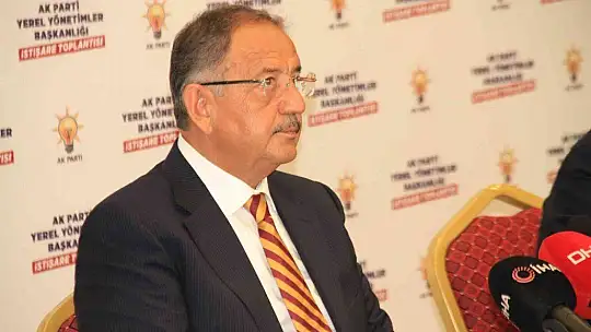 AK Parti Genel Başkan Yardımcısı Mehmet Özhaseki, 'O 6'lı masanın altında üstünde tartışması olan terör partisi var. Oraya da kontenjan veriyorlar niye çünkü yarın öbür gün oy alacaklar'