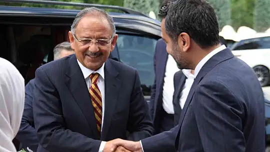 AK Parti Genel Başkan Yardımcısı Özhaseki Elazığ'da temaslarda bulundu