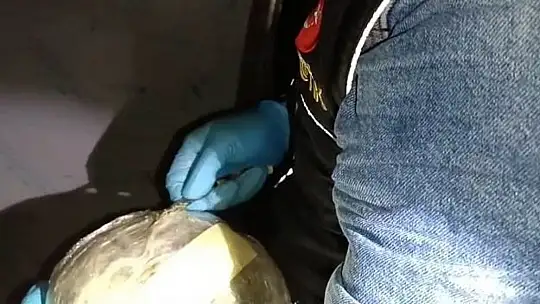 Alex kokladı, tırın dorsesinden 17 kilo 650 gram uyuşturucu çıktı