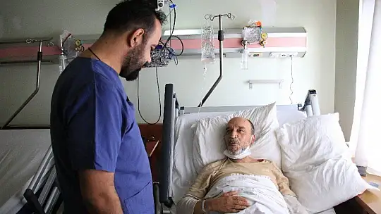 Ana arter damarı yüzde yüz tıkanan hasta, şifayı bin 200 kilometre uzakta Elazığ'da buldu