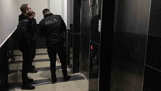 Asansörle birlikte zemine çakılan çocuk yaralandı