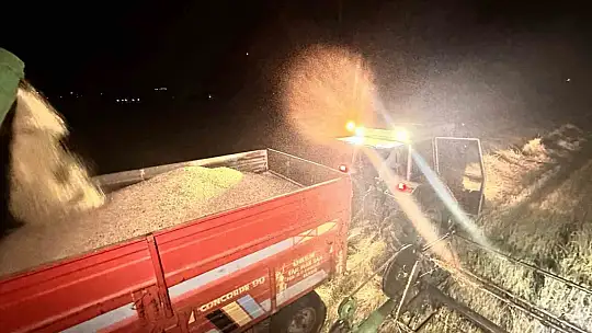 Aşırı sıcaklar çiftçilere gece mesai yaptırıyor