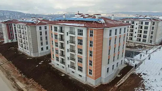 Asrın felaketinde evlerini kaybeden depremzedeler, yeni evlerine kavuşmaya çok yakın