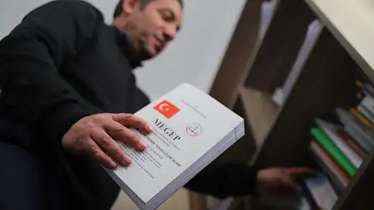 Azmin adı: 'Reşit öğretmen'