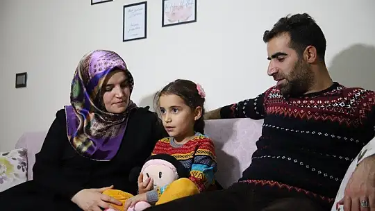 Baba okutmadı, azmi ve kocasının desteğiyle üniversiteli oldu