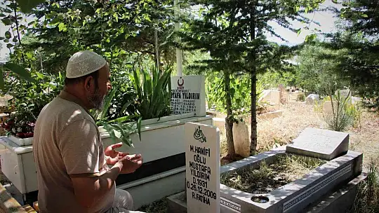 Babalar Günü'nde şehit oğluna ziyaret: 'O bana gelemedi, ben ona geldim'