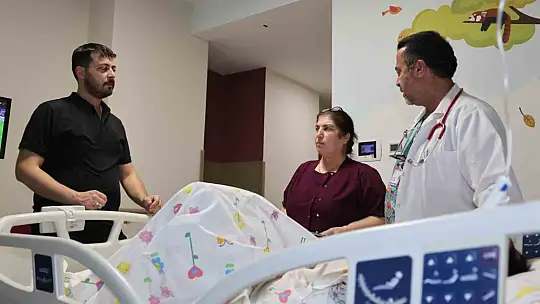 Bağırsak hastalığı nedeniyle yaşama ihtimali düşük olan 6 aylık bebek, ameliyatla sağlığına kavuştu