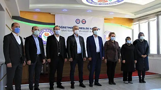 Bahşi'Meslek kanunumuzu istiyoruz'