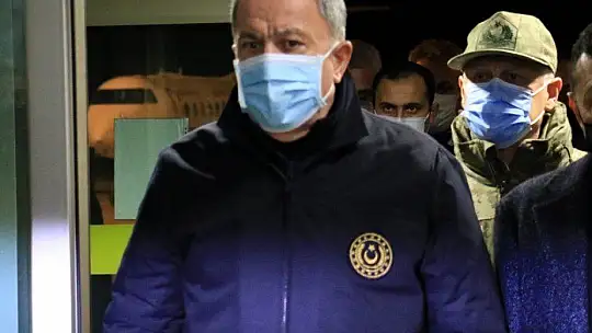 Bakan Akar: 'Kazanın ani değişim gösteren hava şartları nedeniyle meydana geldiği değerlendirilmektedir'