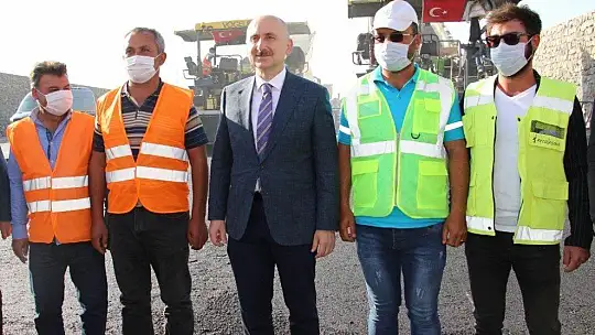 Bakan Karaismailoğlu: '100 yılda yapılamayacak işleri Cumhurbaşkanımızın liderliğinde tamamladık'