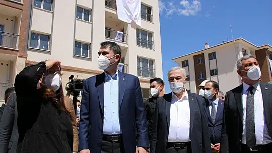Bakan Kurum: 'Elazığ'da 23 bin konut yapıyoruz, biten konut sayısı 11 bini aştı'