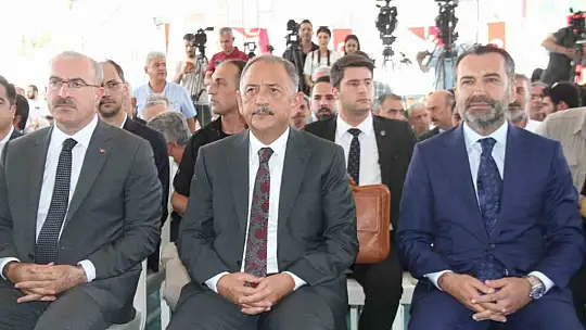 Bakan Özhaseki: 'Vatandaş kendi evini yapacak, biz parasını vereceğiz'