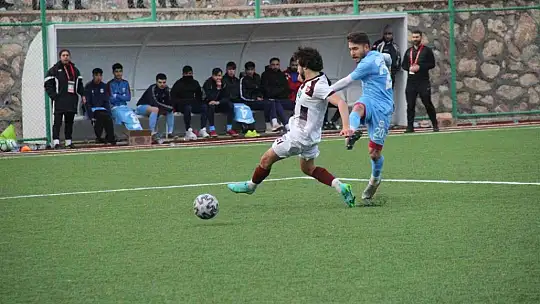 BAL: Fırat Üniversitesi: 4 - Kovancılarspor: 1