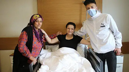 Bardağı kaldıramayınca hastaneye gitti, kolu kesilmekten son anda kurtuldu