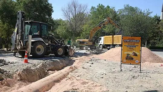 Başkan seçim öncesi söz vermişti, kent şantiye alanına döndü