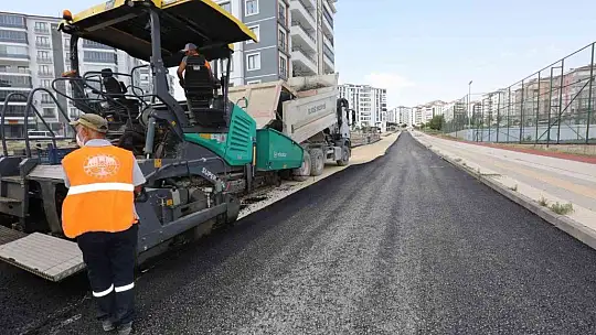 Başkan Şerifoğulları, '41 mahallenin tamamında yoğun bir çalışma içerisindeyiz'