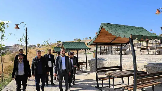 Başkan Şerifoğulları, 'Elazığ'ımıza duyduğumuz aşkla çalışmalarımıza devam ediyoruz'