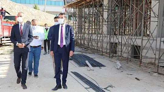 Başkan Şerifoğulları, yapımı süren projeleri yerinde inceledi