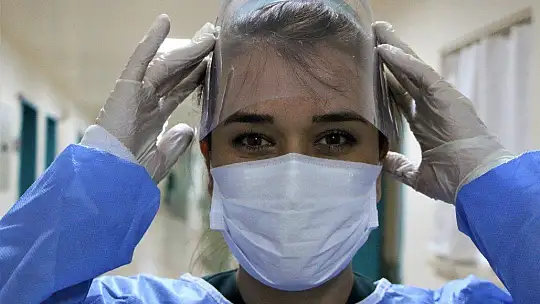 Bayramı hastanede geçiren sağlıkçılar anlattı, yüzler farklı talepler aynı dikkat