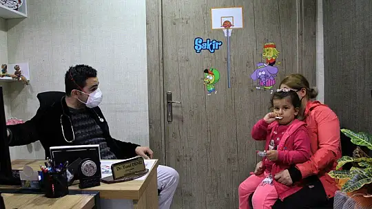 Bebeklerde çoklu gıda ve süt alerjilerine dikkat