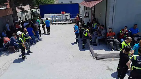 Belediye Başkanı Altınışık eylem yapan Eti Krom işçilerine destek verdi