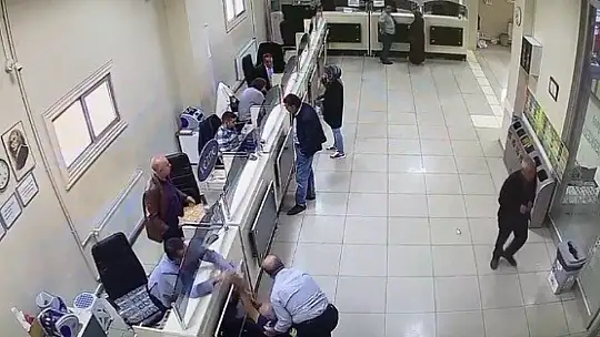 Belediye personelinden hayat kurtaran müdahale