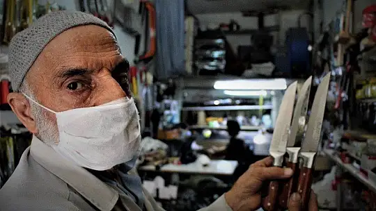 Bıçak bileme ustalarının 'Kurban Bayramı' mesaisi
