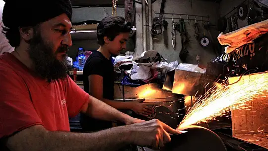 Bıçak bileme ustalarının 'Kurban Bayramı' yoğunluğu