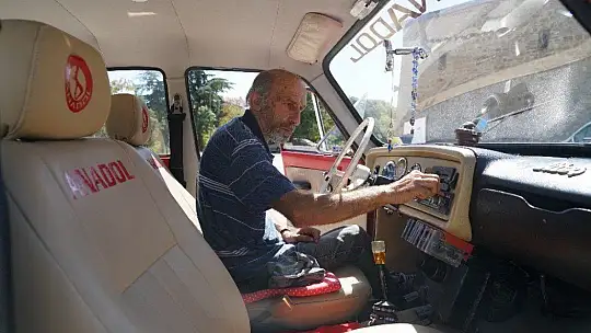 Bin TL'ye aldığı hurdadan muhteşem bir otomobil çıktı