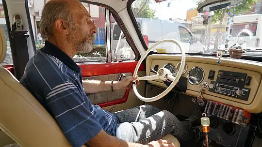 Bin TL'ye aldığı hurdadan muhteşem bir otomobil çıktı