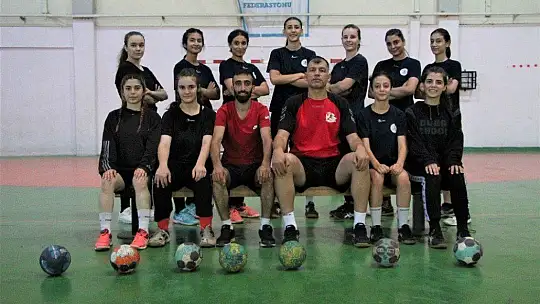Bir başarı hikayesi 'Demir Kızlar'