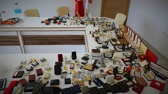 Bir milyon değerindeki çakmak koleksiyonu görenleri şaşırtıyor