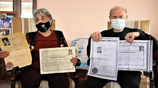 Bir Steteskop'la 62 yıl doktorluk yapan çift: 'Bugün arkadaşlar çok büyük imkanlara sahip, sağlıkta çok iyiyiz'