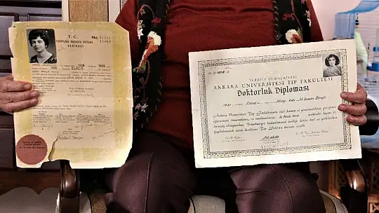 Bir Steteskop'la 62 yıl doktorluk yapan çift: 'Bugün arkadaşlar çok büyük imkanlara sahip, sağlıkta çok iyiyiz'