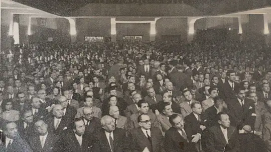 Bir Steteskop'la 62 yıl doktorluk yapan çift: 'Bugün arkadaşlar çok büyük imkanlara sahip, sağlıkta çok iyiyiz'