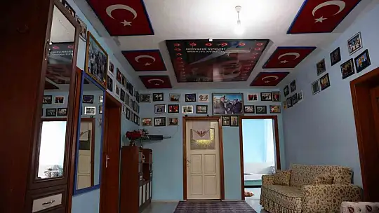 Böyle Erdoğan sevgisi görülmedi, evini adeta müzeye çevirdi, yeğenine adını verdi