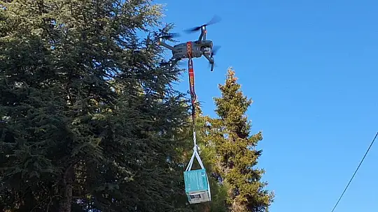 Bu ilçede maskeler drone ile dağıtılıyor