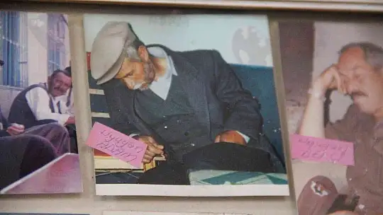 Bu kahveye oyun oynamaya değil uyumaya geliyorlar