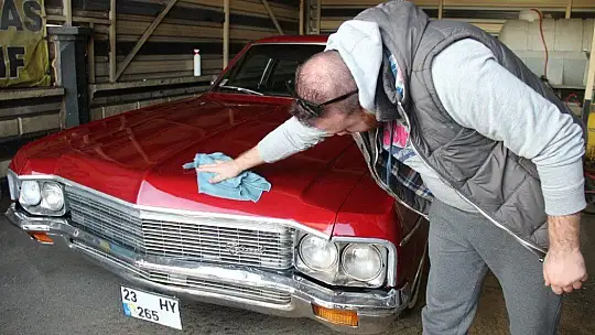 Bu otomobil 50 yaşında, fiyatı ev değerinde