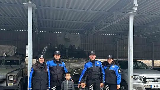 Çocuklar hayal etti polis yerine getirdi