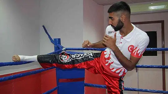 Çocukluk hayalini gerçeğe dönüştürdü, şimdi dünya şampiyonasına hazırlanıyor