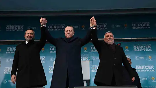 Cumhurbaşkanı Erdoğan: 'Bir dönem teröristlerin cirit attığı yerlerde bugün turistler korkusuzca geziyor'
