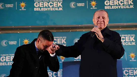 Cumhurbaşkanı Erdoğan: 'Bir dönem teröristlerin cirit attığı yerlerde bugün turistler korkusuzca geziyor'