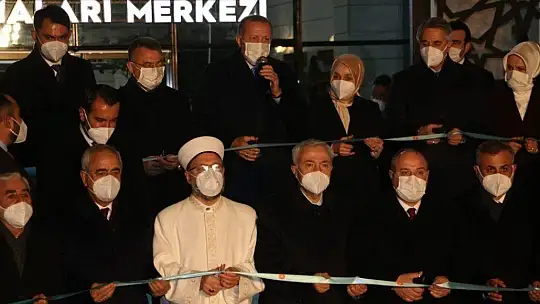 Cumhurbaşkanı Erdoğan: 'Bu etkinliklerle birlikte inanıyorum ki İpekyolu çok farklı ses getirecek'
