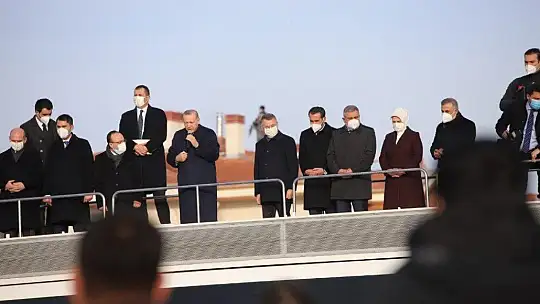 Cumhurbaşkanı Erdoğan: 'Millete efendi olmaya değil hizmetkar olmaya geldik ve bu yola devam ediyoruz'