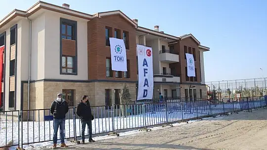 Cumhurbaşkanı Erdoğan Elazığ'a geldi, deprem konutlarını teslim törenine katılması bekleniyor