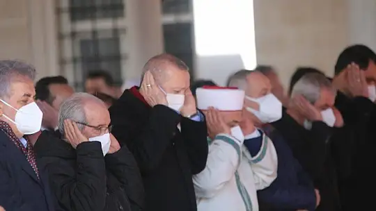 Cumhurbaşkanı Erdoğan, Hafız Abdullah Nazırlı'nın cenaze namazına katıldı