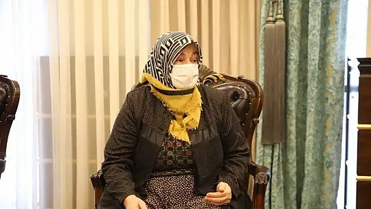 Cumhurbaşkanından talepte bulunan kadınları, Vali misafir etti