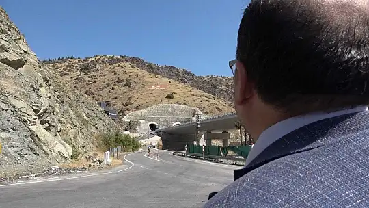 Dağ keçilerini gören sürücüden güldüren seslenme