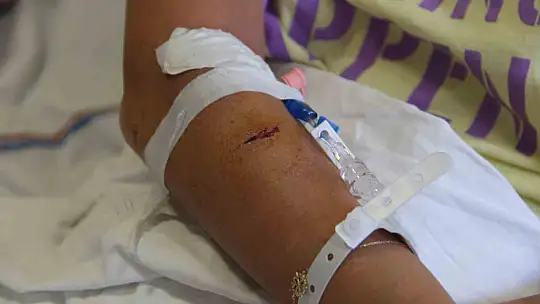 Darp edilip bıçaklanmıştı, kendisini öldürmeye çalışan doktor sevgilisinden şikayetçi olmadı